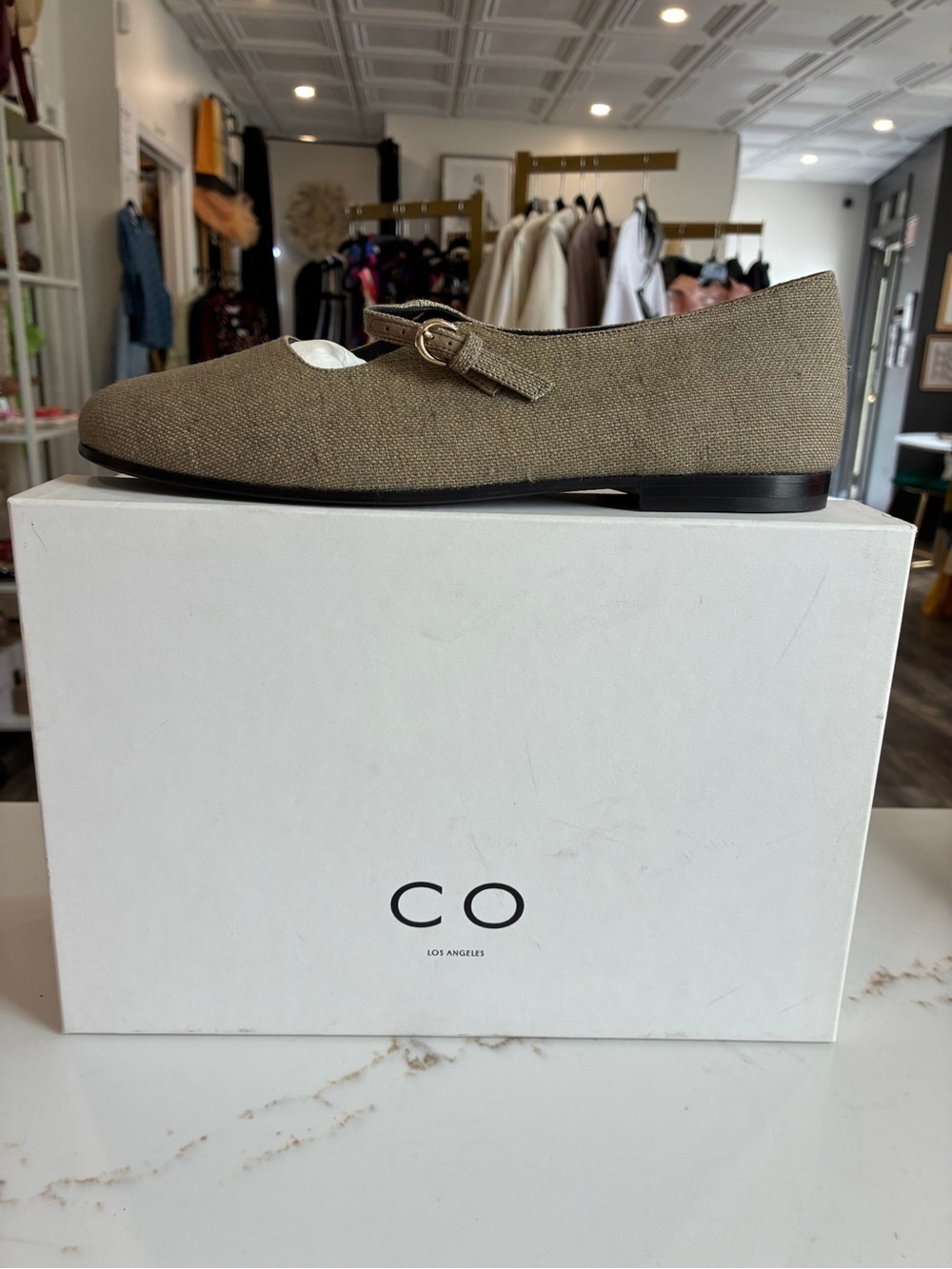 Co Los Angeles Mary Jane square toe Tan flats size 40 new in box